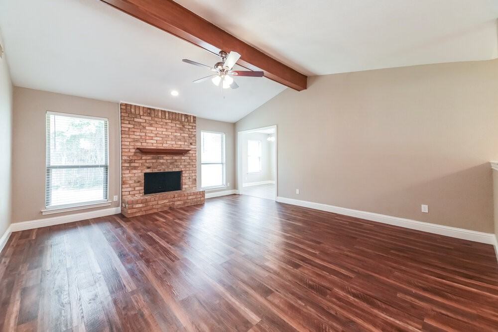 5237 Prairie Creek Dr - Photo 3 of 16