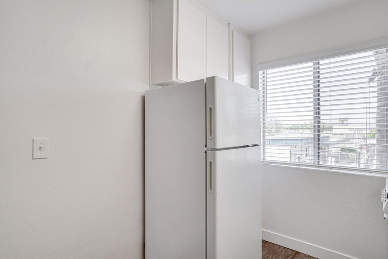 Winter Gardens | 1 & 2 Bedroom Apartments with Parking and Sparkling Pool! - Photo 3 of 45