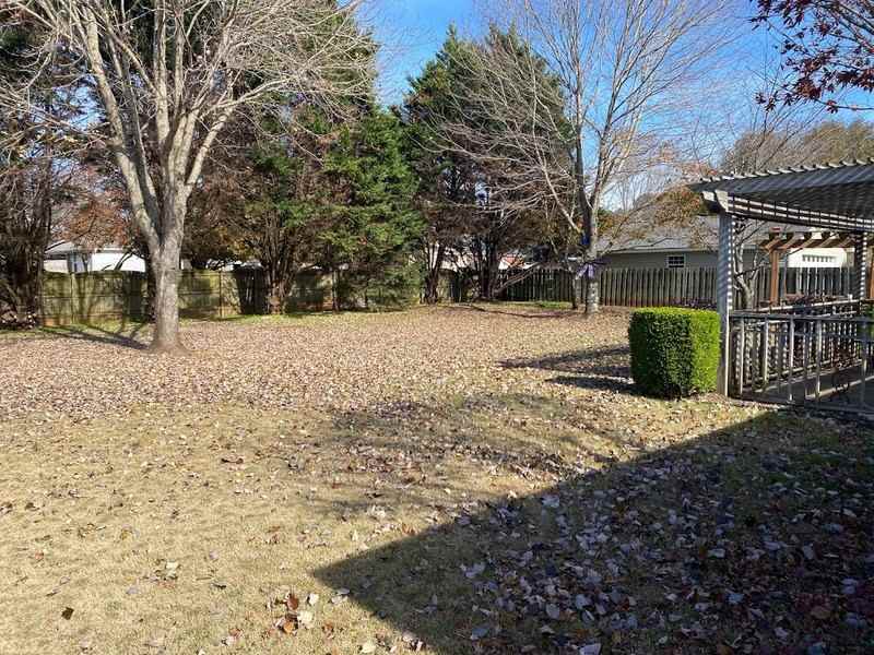 113 Centennial Dr - Photo 4 of 27