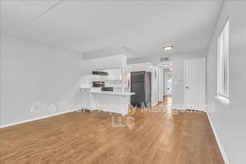 3117 Barnett Ave - Photo 3 of 14