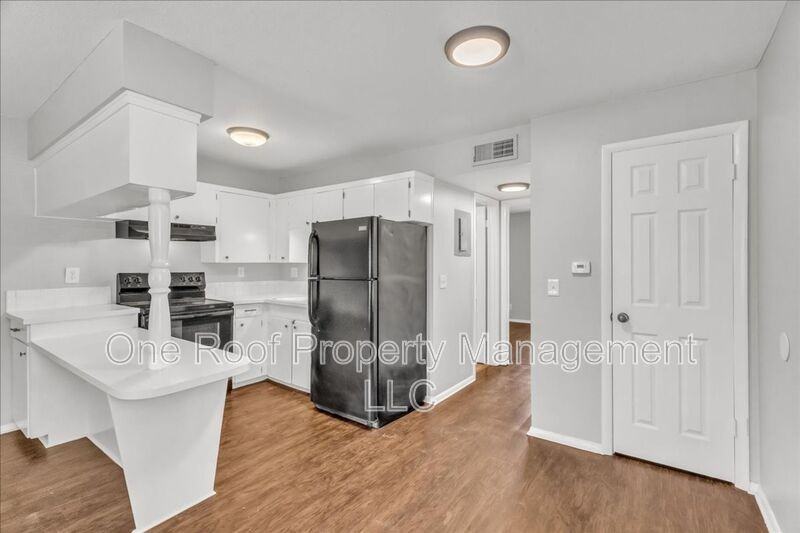 3117 Barnett Ave - Photo 4 of 14