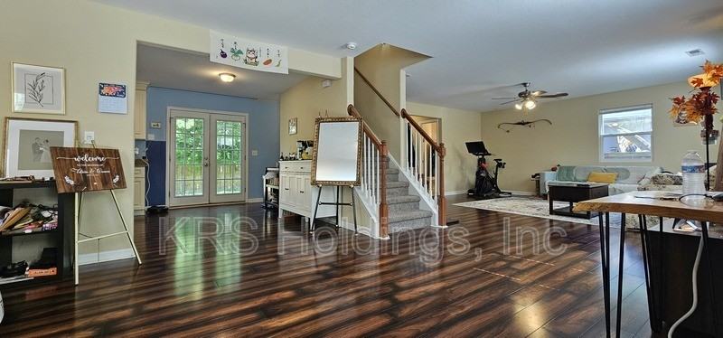 7721 Cortlandt Pl - Photo 6 of 32