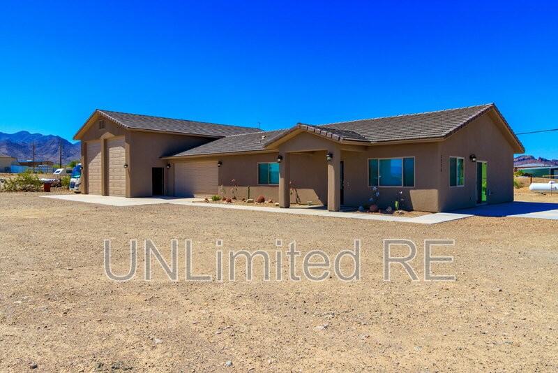 7756 N Sierra Vista Dr - Photo 4 of 29