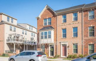 907 S Macon St - Photo 1 of 1