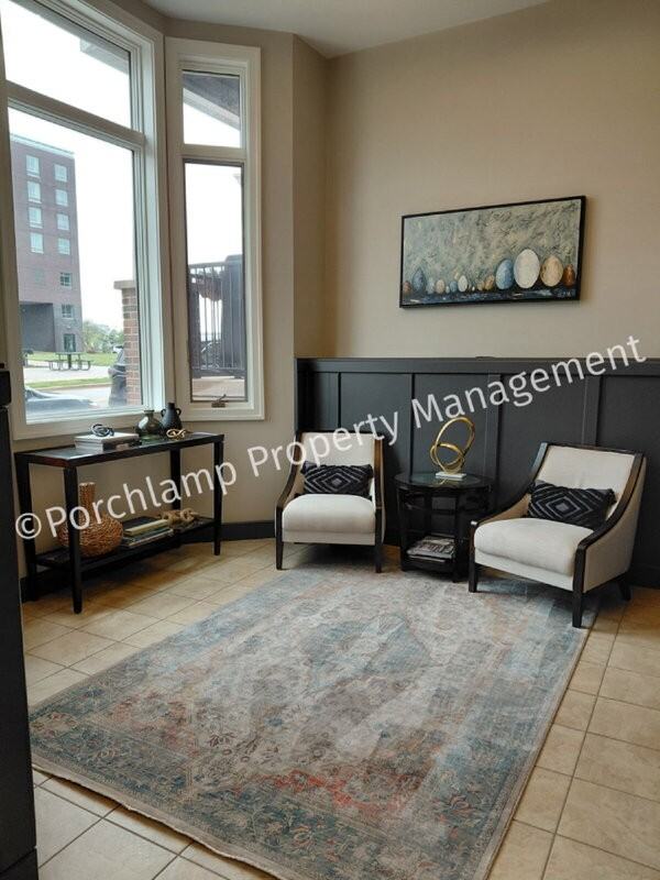 430 Union Ave Ne #211 - Photo 4 of 20