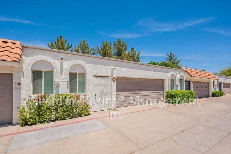 3401 N 37th St #13 - Photo 2 of 30