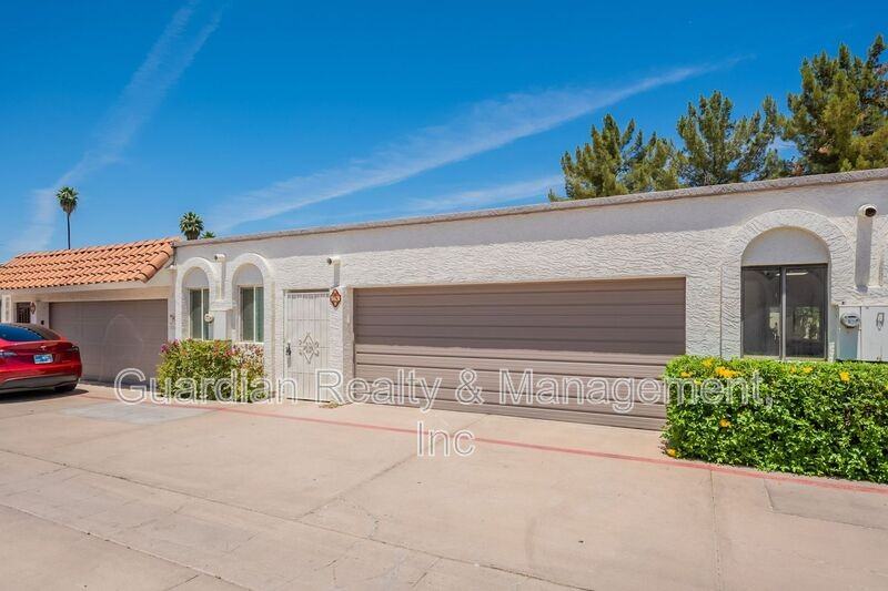 3401 N 37th St #13 - Photo 4 of 30