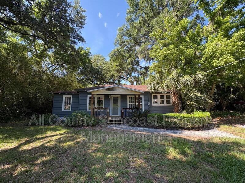 355 Bowman St - Photo 2 of 13