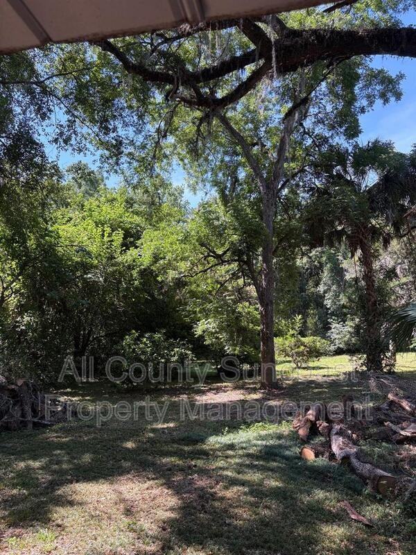 355 Bowman St - Photo 3 of 13