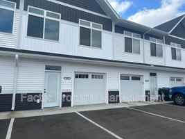 featured image of 605 Prairie Rose Trail