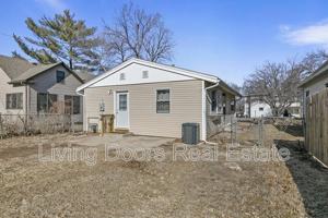 featured image of 6935 Colby St