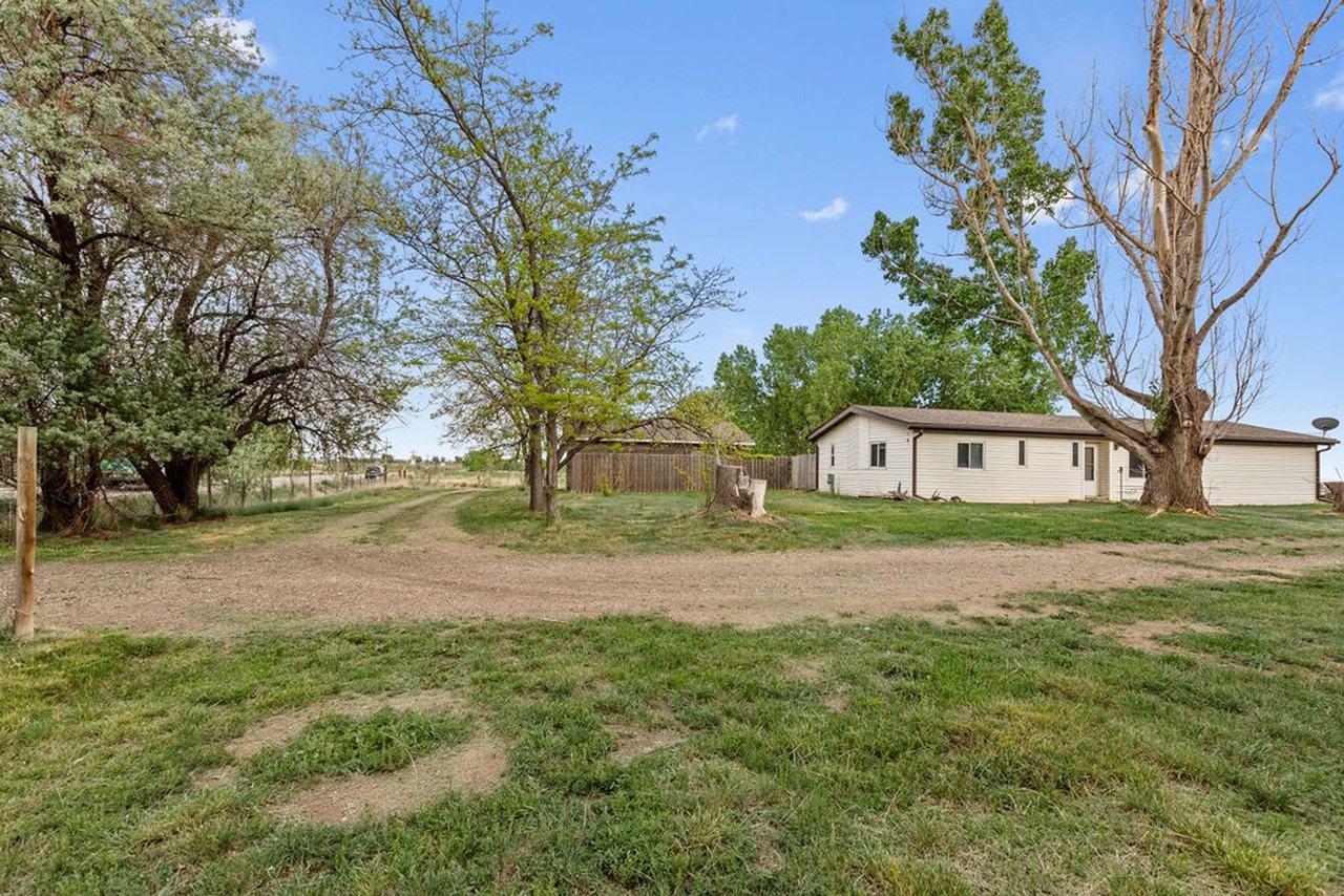 107 E County Road 70 - Photo 2 of 40