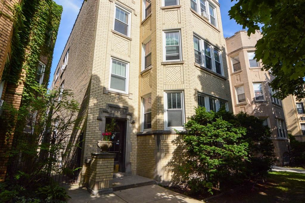 5534 N Artesian Ave #G