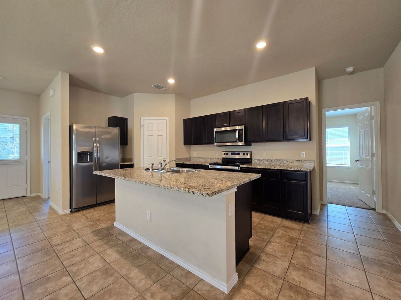 6009 Harriet Tubman Ave - Photo 4 of 20