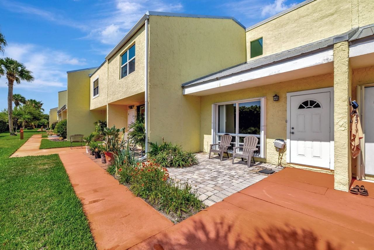 2707 2707 N Highway A1a G - Photo 3 of 39