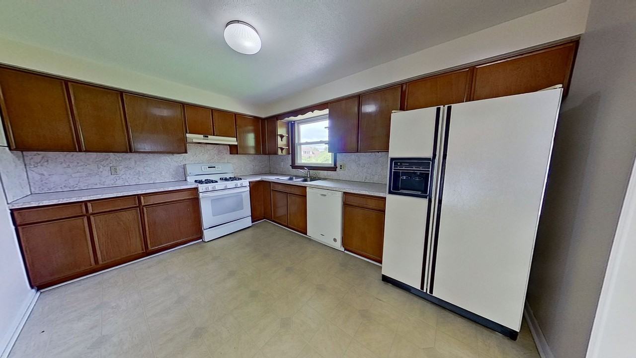 2612 Skylark Dr - Photo 5 of 18