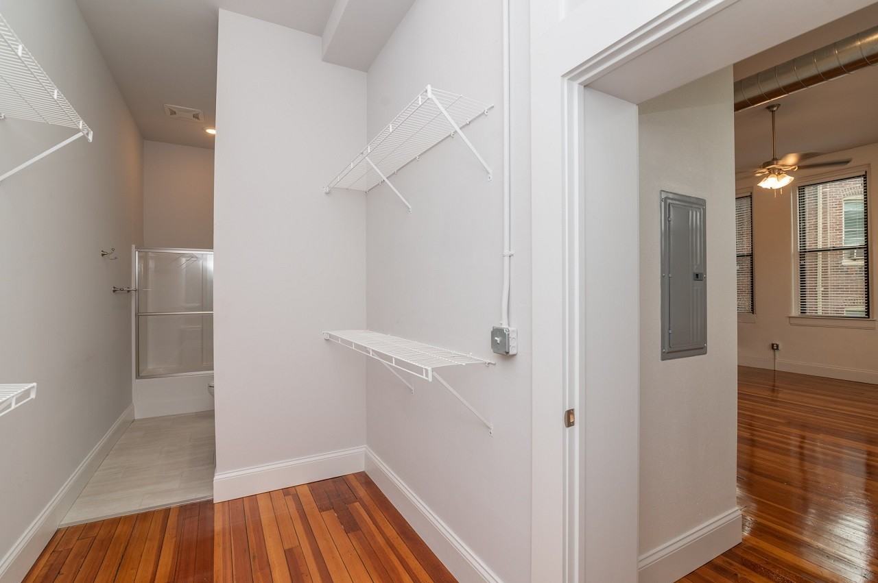 230 West Dunklin (Carpenters' Building) - Photo 5 of 37