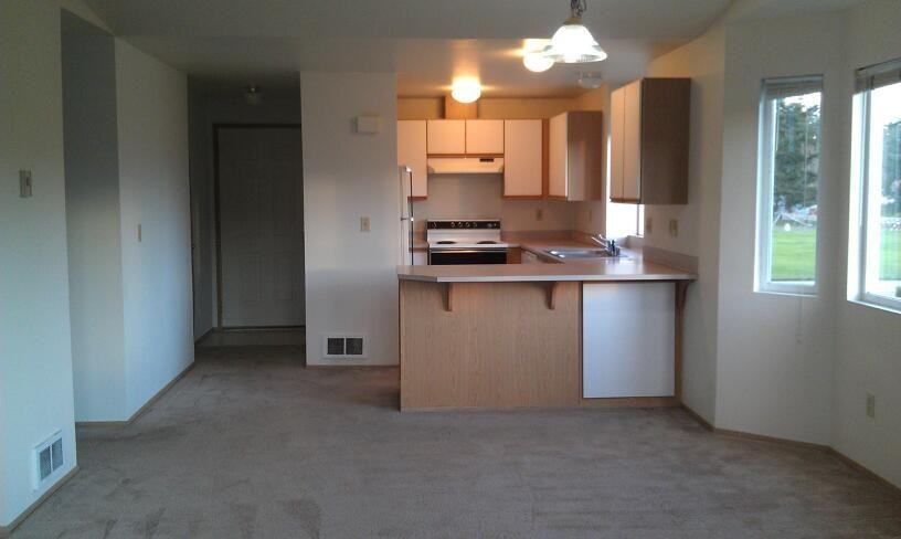 537 Ne Ellis Way #D201 - Photo 4 of 7