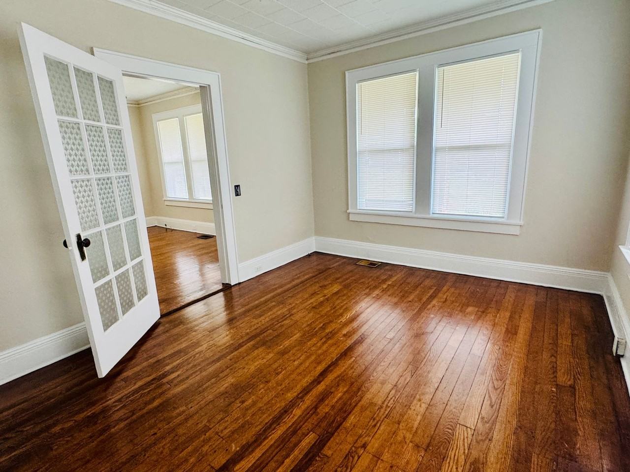 129 Kendrick Ct - Photo 3 of 10