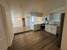 featured image of 2526 W Grand Ave