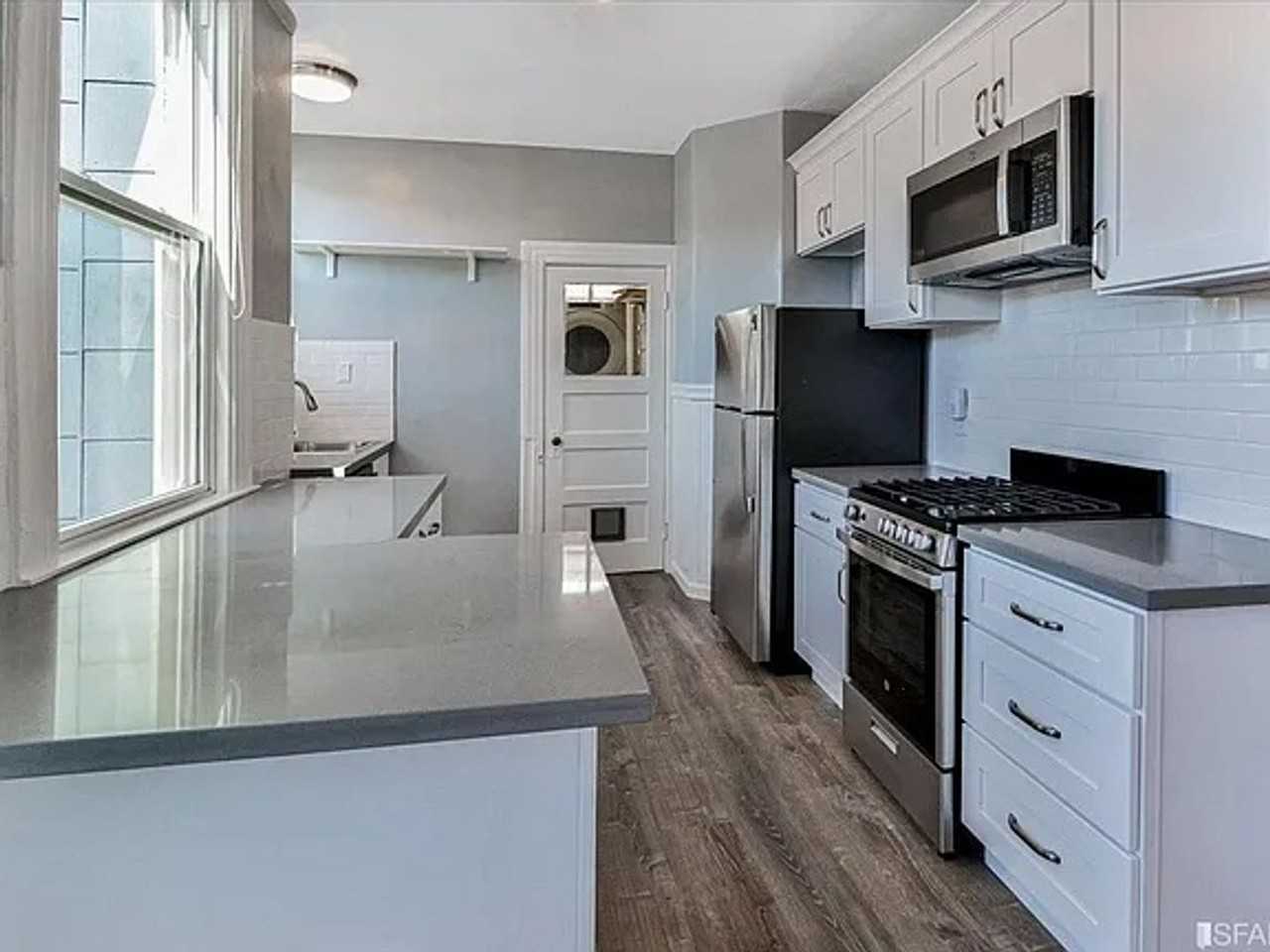 2275 Chestnut St - Photo 3 of 19