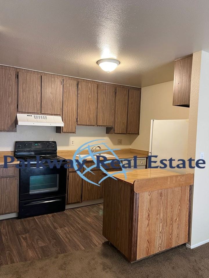 745 E Bradley Ave - Photo 2 of 11
