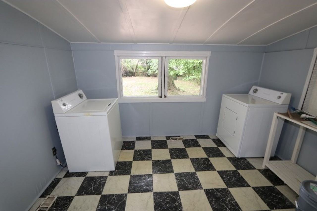 142 S Humes St - Photo 7 of 12