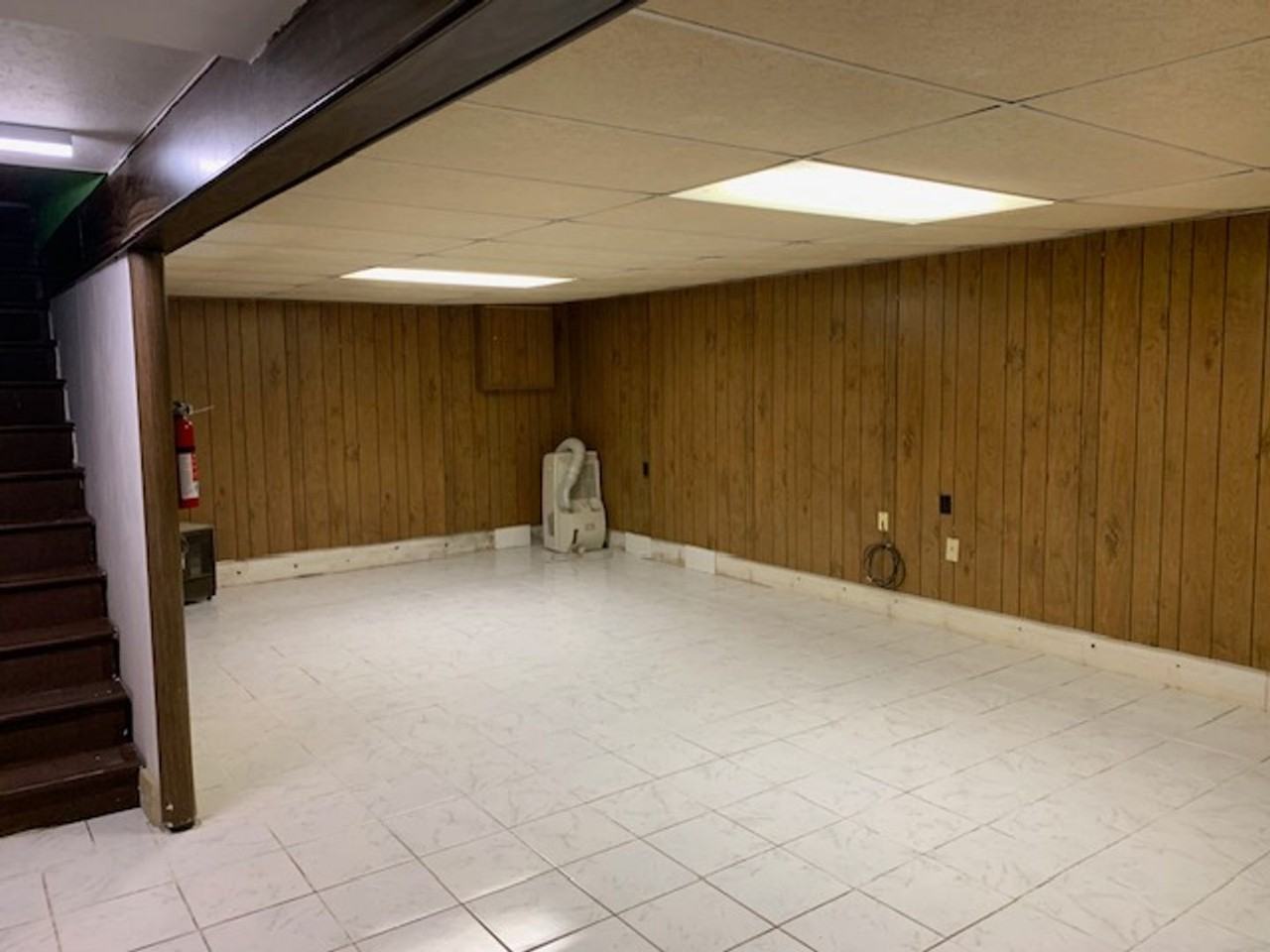 231 Leon St - Photo 2 of 26