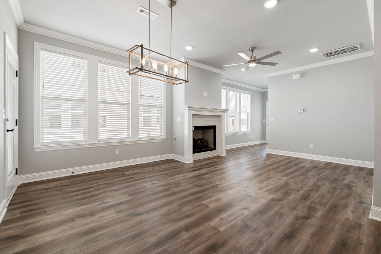 2813 Sw Hampshire Ave - Photo 2 of 16