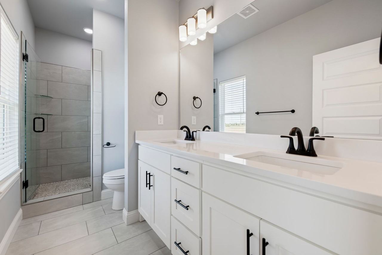 2813 Sw Hampshire Ave - Photo 7 of 16