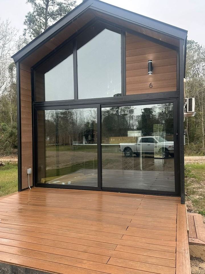 3710 Pheasant St - Photo 4 of 21