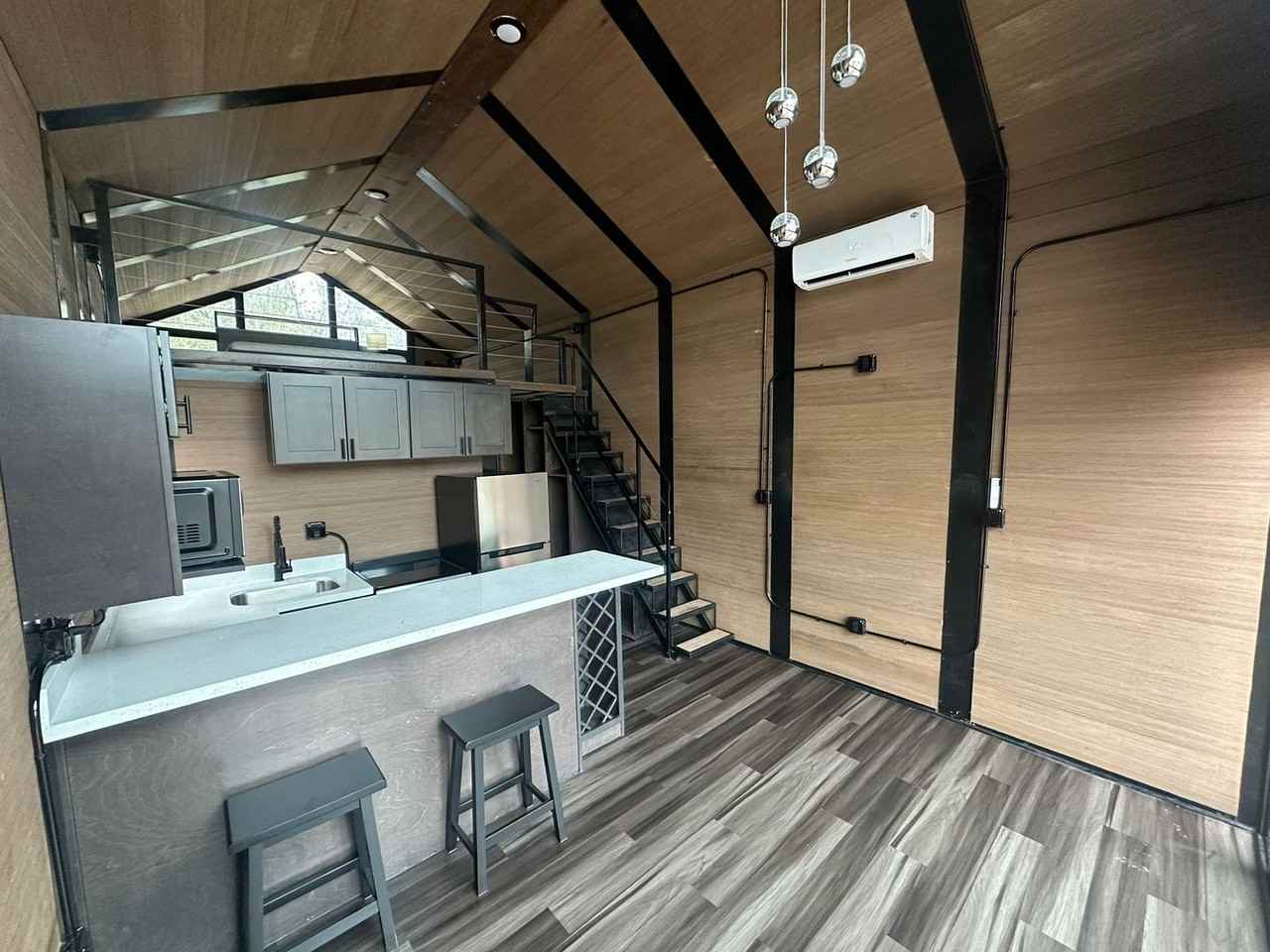 3710 Pheasant St - Photo 6 of 21