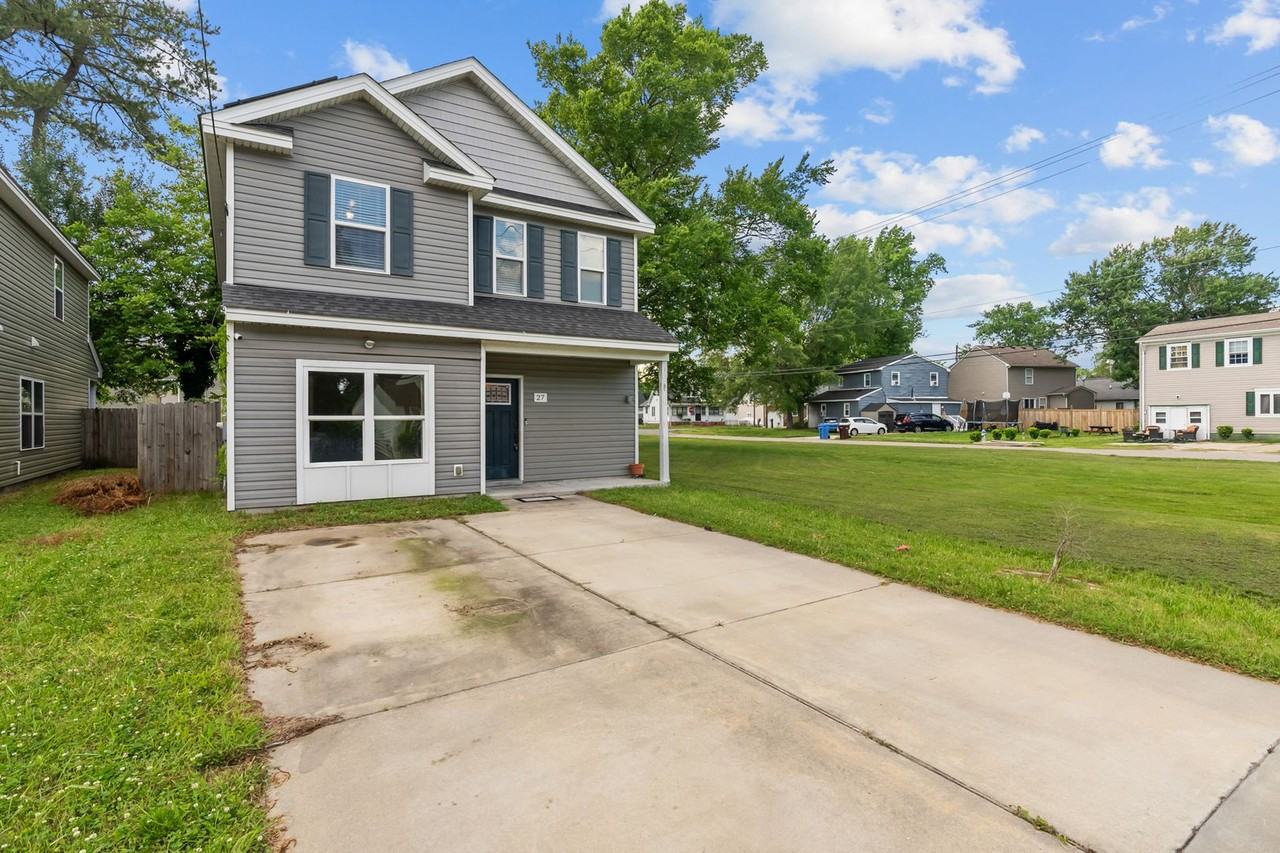 27 Diamond Ave - Photo 3 of 33