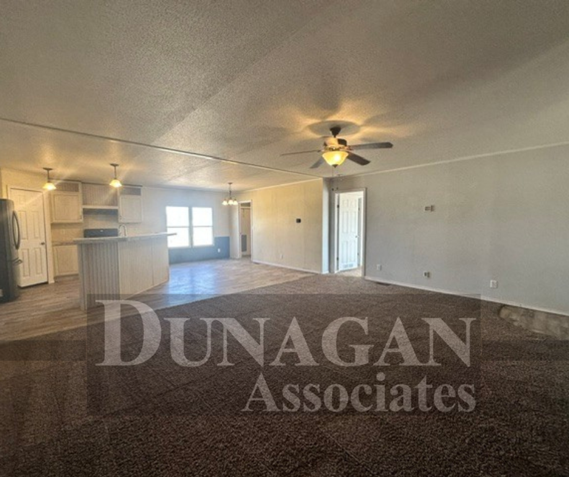 5002 Chaparalles Dr - Photo 2 of 10