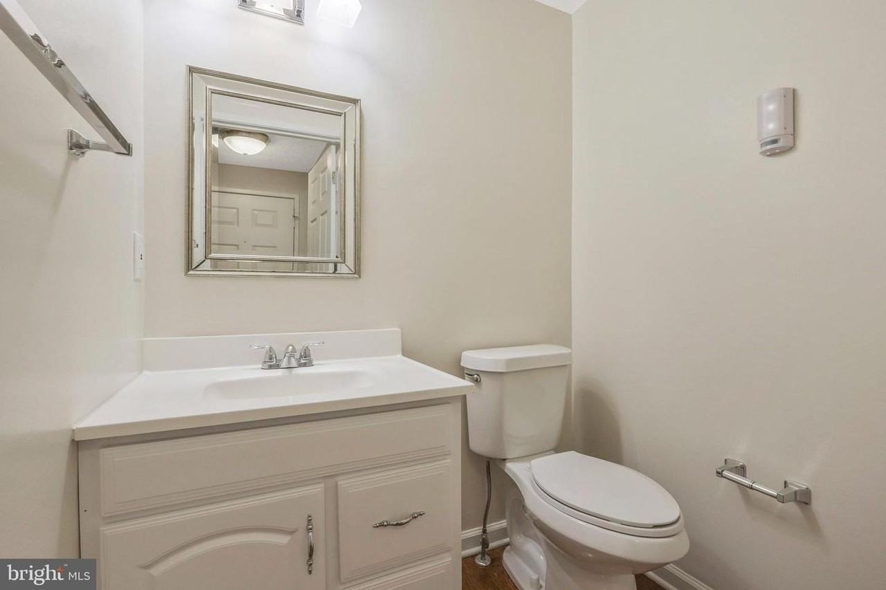 319 James St - Photo 3 of 41