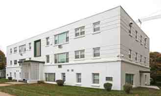 Welcome to Kenwood Manor Apartments – Tucked Away in the Heart of Sioux Falls - Photo 1 of 1