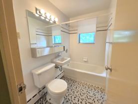 Welcome to Kenwood Manor Apartments – Tucked Away in the Heart of Sioux Falls - Photo 1 of 1