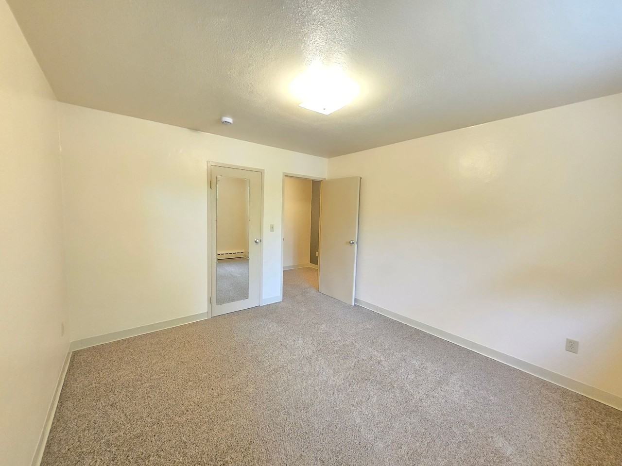 Welcome to Kenwood Manor Apartments – Tucked Away in the Heart of Sioux Falls - Photo 6 of 11