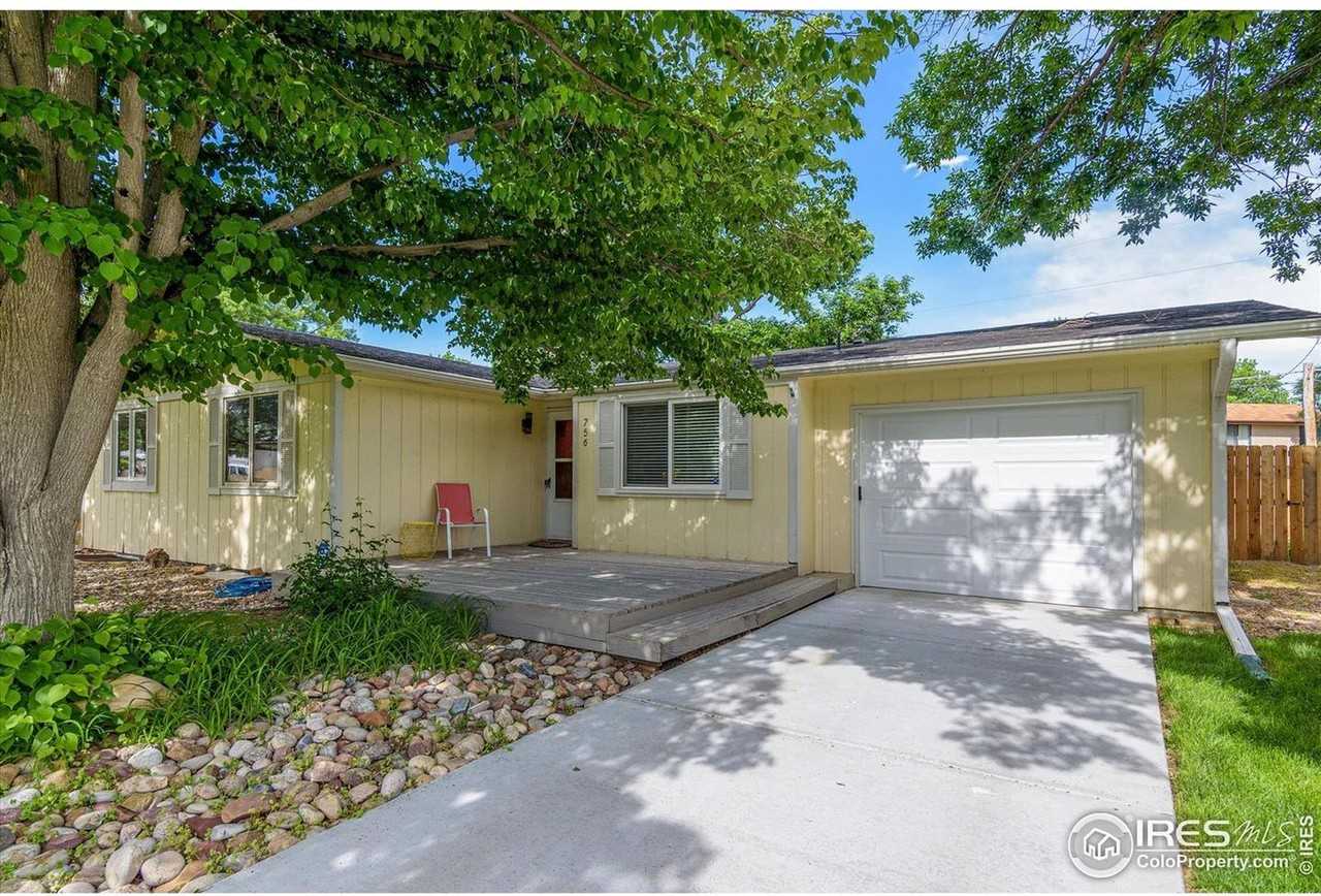 756 Birch St - Photo 2 of 17