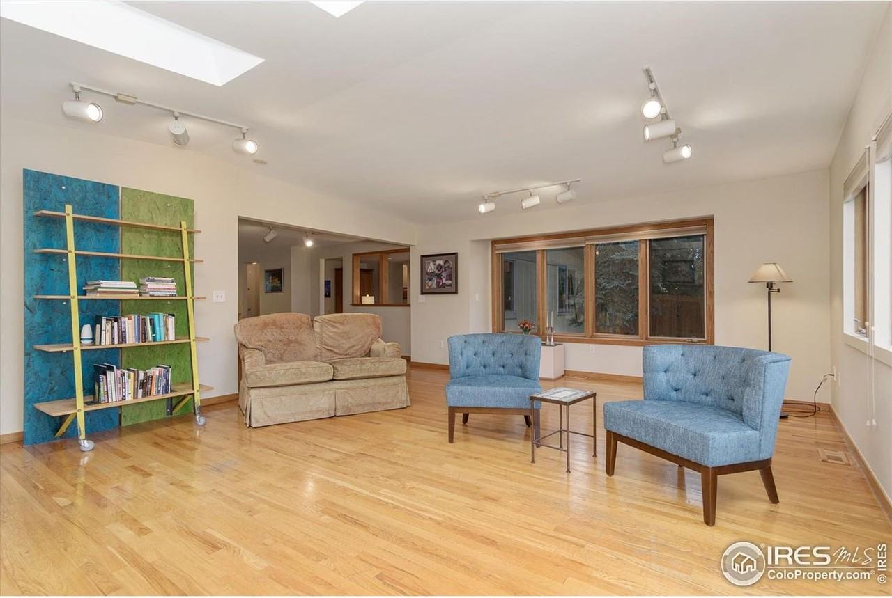 756 Birch St - Photo 6 of 17