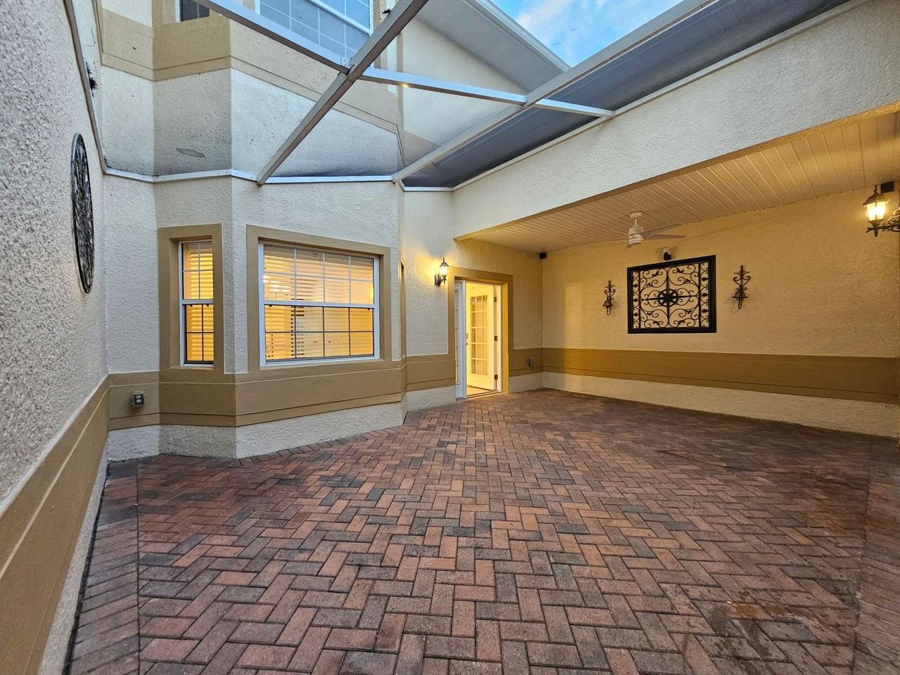 13218 Fountainbleau Dr - Photo 2 of 22