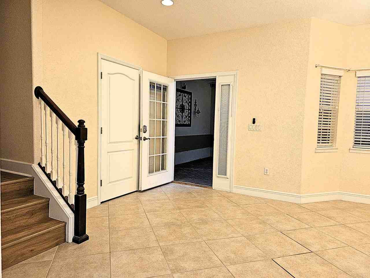 13218 Fountainbleau Dr - Photo 3 of 22