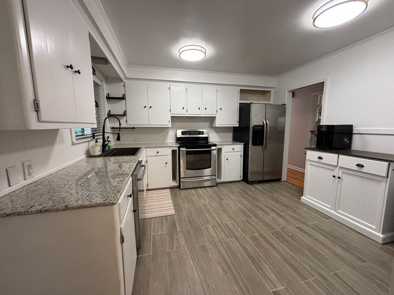 970 Audubon Place - Photo 4 of 17