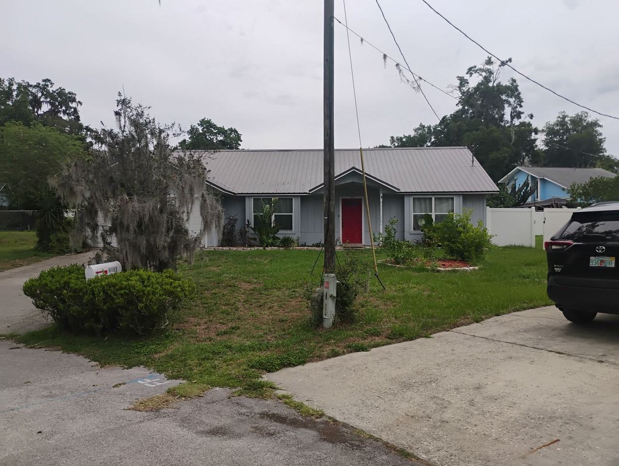 4861 Se 31st Ter - Photo 2 of 13