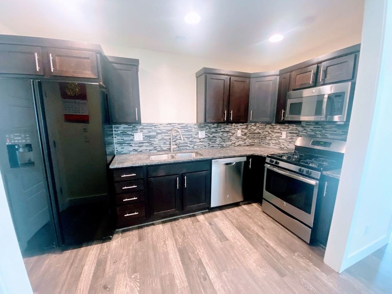 863 W Chiva Ct - Photo 2 of 50