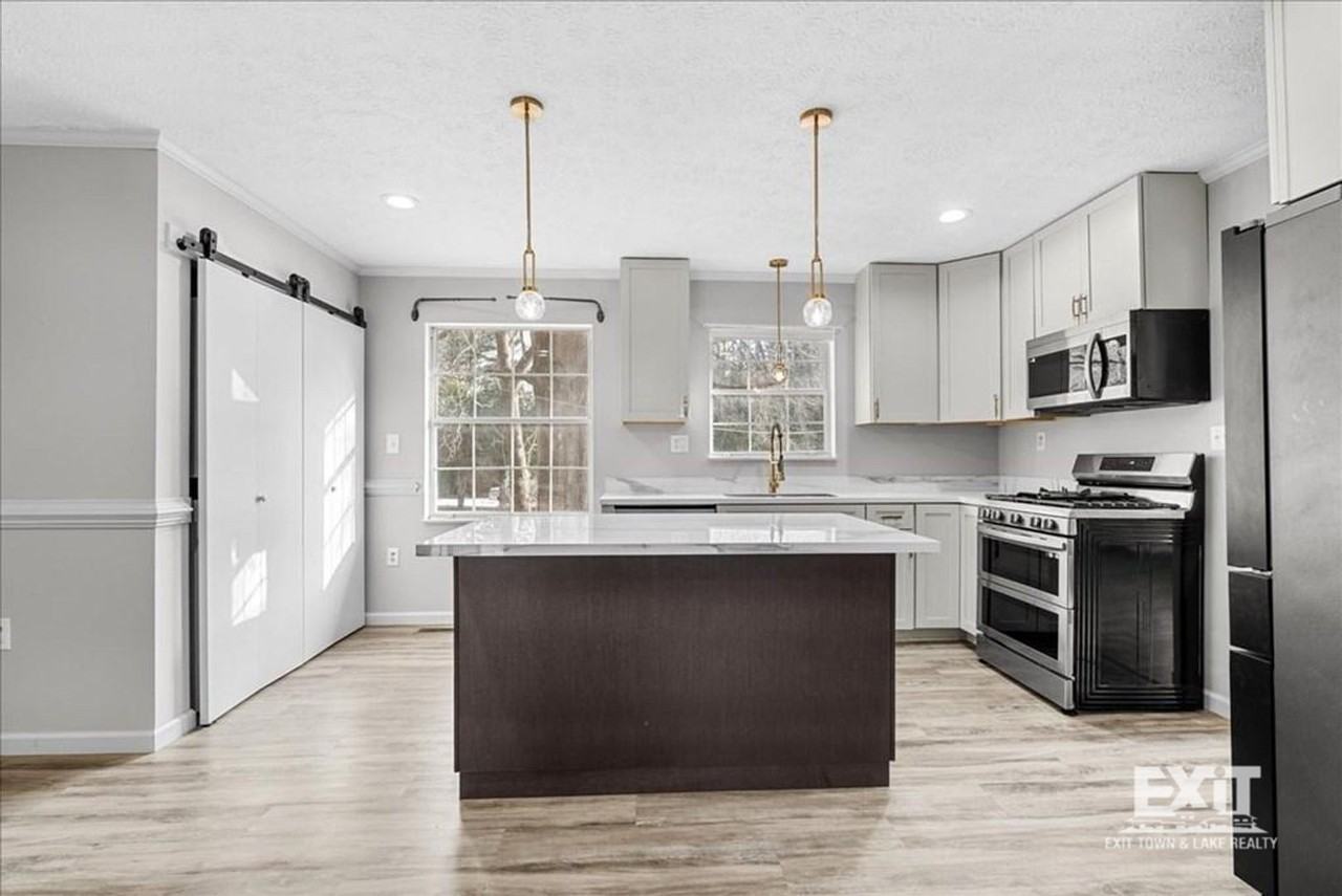 105 Marrow St - Photo 6 of 21