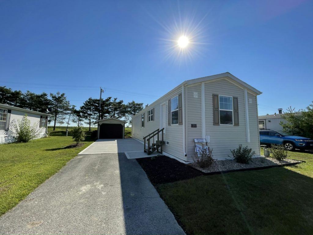 39 Partridge Ln - Photo 2 of 23