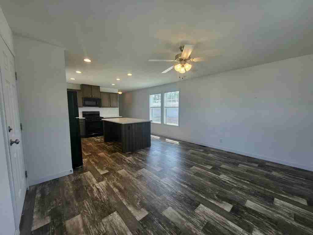 39 Partridge Ln - Photo 3 of 23