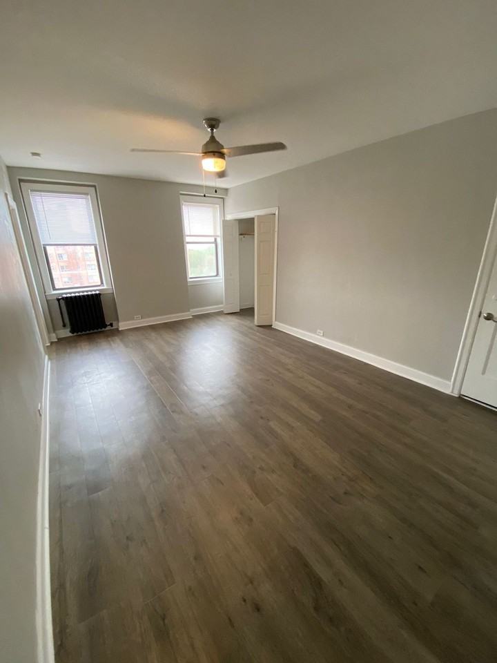 Shorewind Apartments Tower - Photo 6 of 8