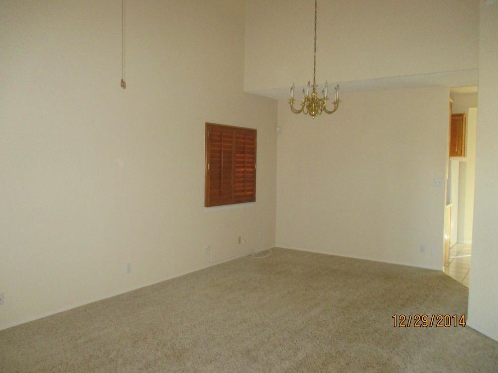 1005 Jan Ellyn Ln - Photo 2 of 19